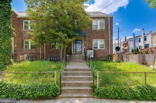 248 Hamilton St, Washington, DC 20011-3281