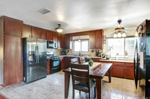 1626 Barranca Ave, Ontario CA  91764-1611 exterior