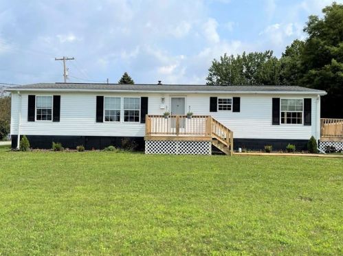 205 American Legion Rd, Latrobe, PA 15650-5240