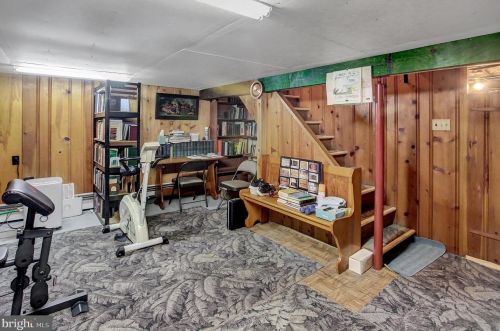 515 Spring Garden St, Carlisle PA  17013-2559 exterior