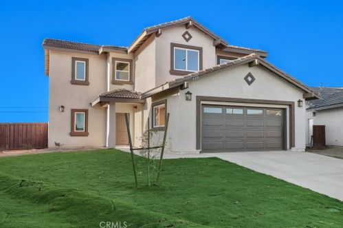 999 Shelbie Ave, Brawley, CA 92227-7774