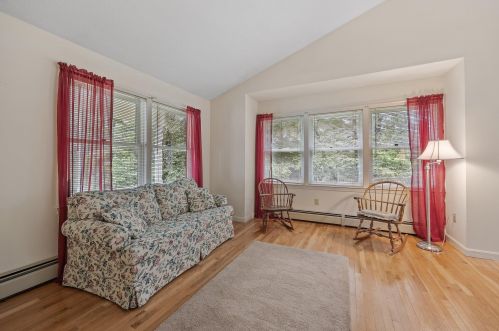 246 Church Rd, Allenstown NH  03275-2903 exterior