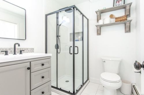 29 Carriage House Dr, Danbury CT  06810-8206 exterior