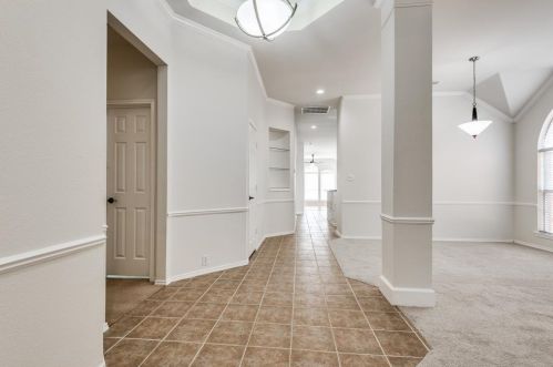 6717 Candlecreek Ln, Plano TX  75024-5511 exterior