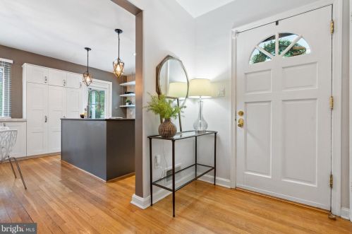 3108 Faber Dr, Falls Church, VA 22044-1711