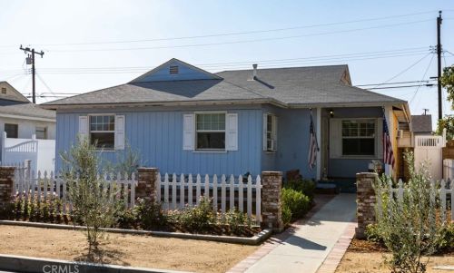 13809 Cornuta Ave, Bellflower, CA 90706-2511