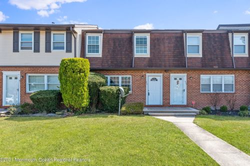 452 Lonna Ct, Bricktown, NJ 08724-7156