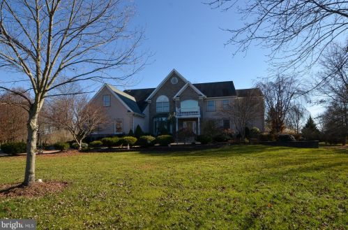 4 Millennium Dr, Columbus NJ  08022-2250 exterior