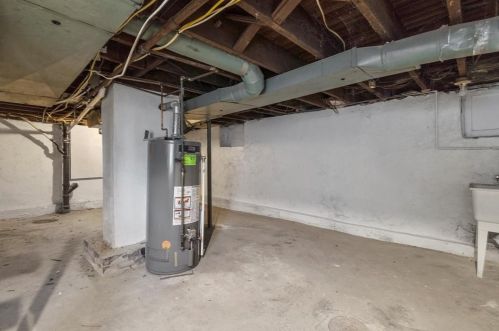 430 8th St, Oakmont PA  15139-1321 exterior