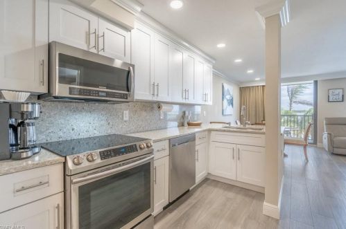10 Tampa Pl, Marco Island, FL 34145-2136