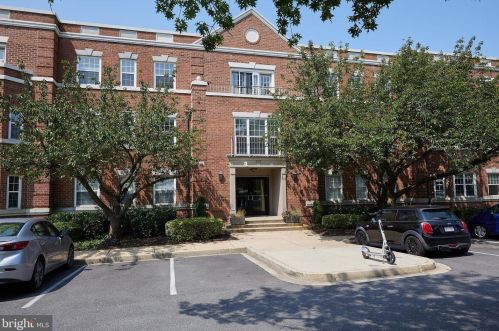 3617 38th St, Washington, DC 20016-2942