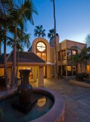 3417 Lebon Dr, San Diego CA  92122-5217 exterior