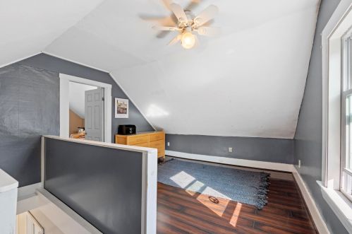 27 Main St, Newton NH  03858-3306 exterior