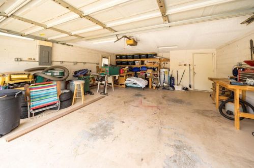 1562 Twin Palms Loop, Lutz FL  33559-6763 exterior