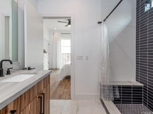 244 Placentia Ave, Pismo Beach CA  93449-2008 exterior