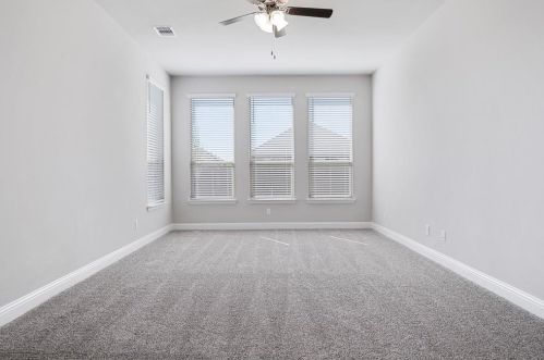 1105 Whispering Hills Dr, Midlothian TX  76063-6603 exterior