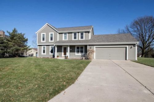 11750 Whitaker Ave, Milwaukee, WI 53228-2454