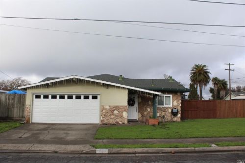 503 Palomino Dr, Santa Rosa, CA 95401-5407