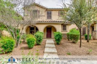 1022 Deerfield Ln, Gilbert, AZ 85296-2897