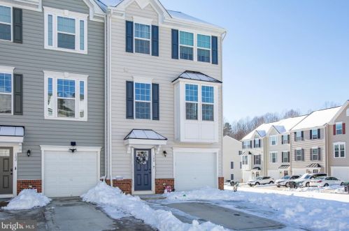 100 Rising Sun Rd, Fredericksburg VA  22405-9424 exterior