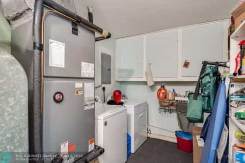 1205 40th Ave, Hollywood FL  33021-6050 exterior