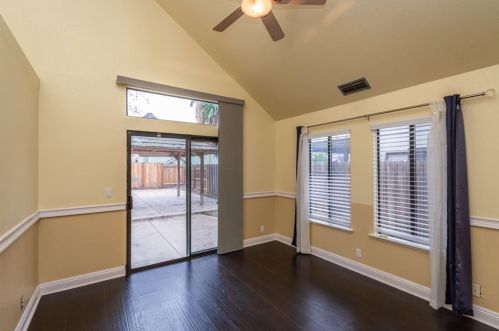 8975 Bramblewood Way, Elk Grove CA  95758-6003 exterior