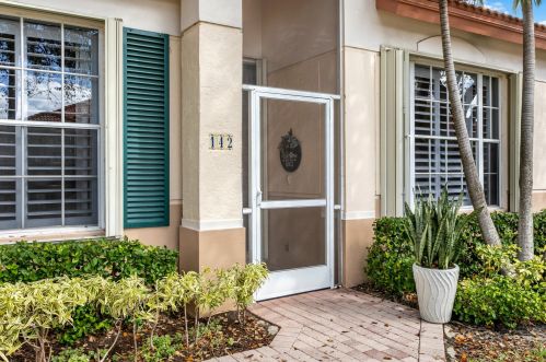 142 Monterey Pointe Dr, West Palm Beach, FL 33418-5812