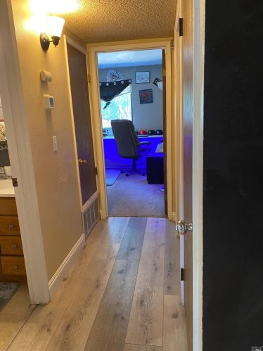 217 Riverdale Ave, Vacaville CA  95687-6420 exterior