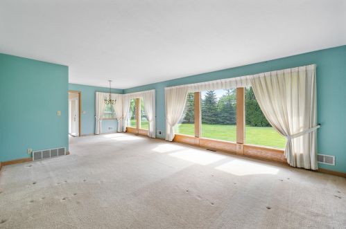 7808 Boyd Way, Milwaukee, WI 53217-3211