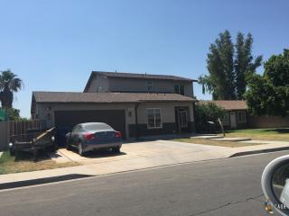 1012 Sunset St, Calexico, CA 92231-4218