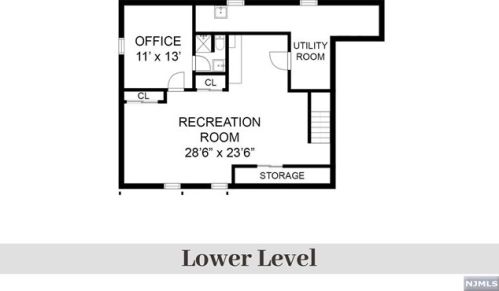 170 Lowell Rd, Ridgewood NJ  07452-1234 exterior