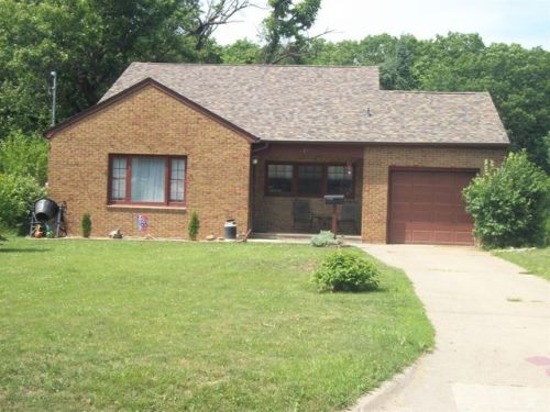 317 Park Ave, Cliffland, IA 52501-2052