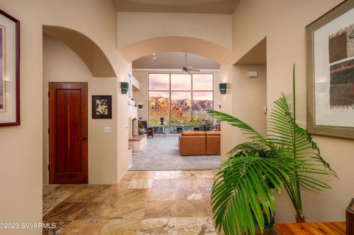 215 Calle Francesca, Sedona AZ 86336-4761 exterior