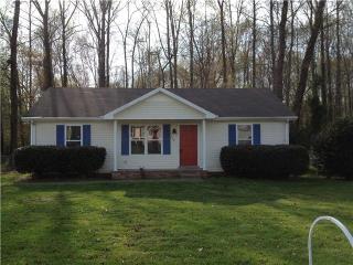 572 Garnet Dr, Clarksville, TN 37042-7149