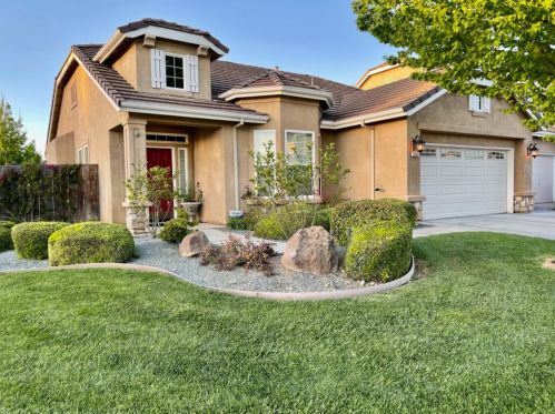 2703 Allegiance Ct, Riverbank, CA 95367-9409