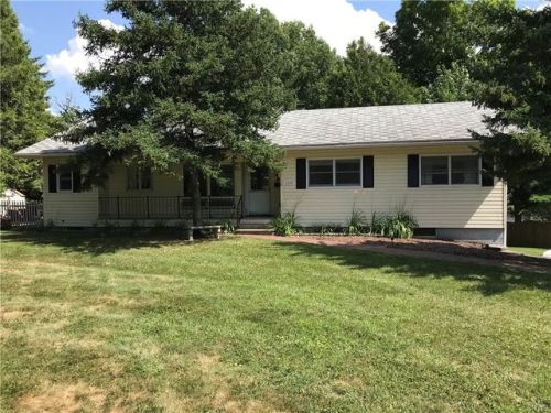 22381 Riverbend Dr, Watertown, NY 13601-1723