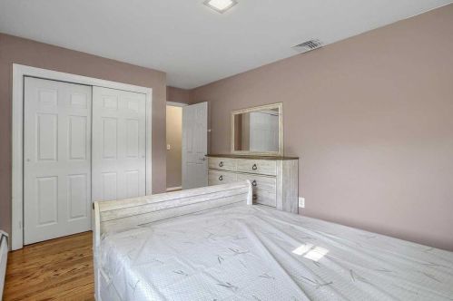 3 Alvin Ct, Poughkeepsie NY  12603-6126 exterior