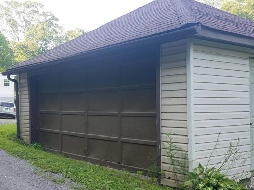 340 Queenstown Rd, Karns City PA  16041-3014 exterior