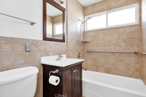 44035 Cedar Ave, Lancaster CA  93534-4422 exterior