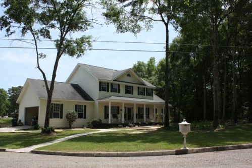 306 Oakwood Dr, Opp, AL 36467-9770
