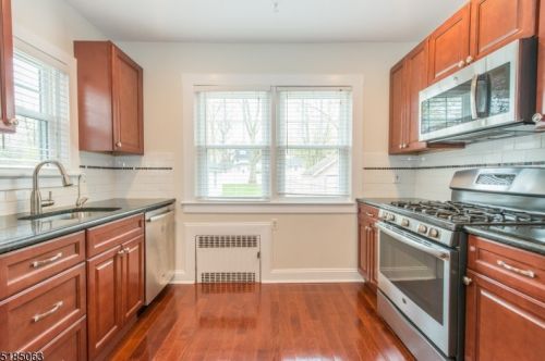 107 Willowdale Ave, Montclair NJ  07042-4424 exterior