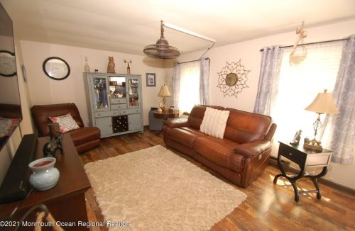 46 Carter Ln, Plumsted Township, NJ 08533-1921