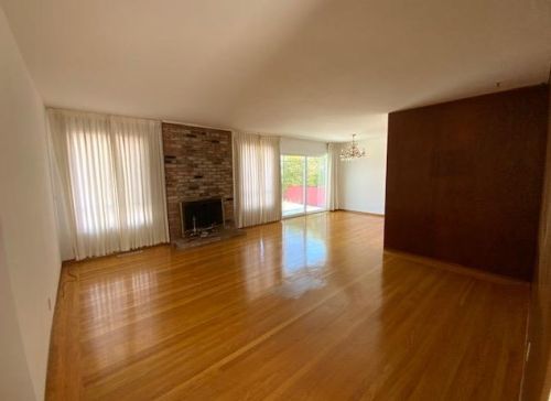935 Emerald Hill Rd, Redwood City, CA 94061-1120