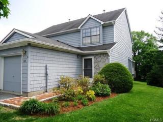 68 Jonathan Dr, Mahopac, NY 10541-2205