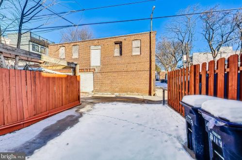 2119 1st St, Washington DC  20001-1004 exterior