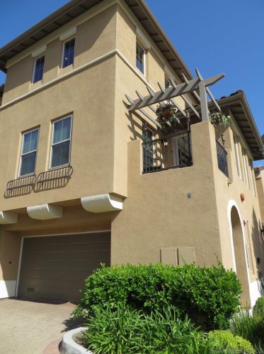 2722 Piantino Cir, San Diego CA 92108-4760 exterior