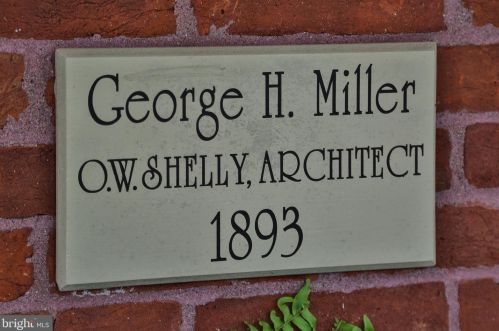 202 Ct St, Gardenville PA  exterior