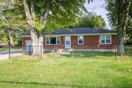 8417 Robbins Rd, Louisville, KY 40258-1154