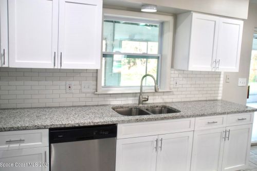 252 Coronada Blvd, Titusville, FL 32780-5705