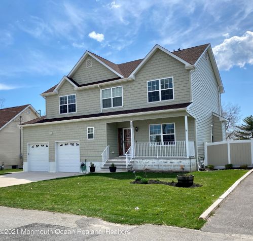 905 Elwood St, Lacey NJ  08731-1124 exterior